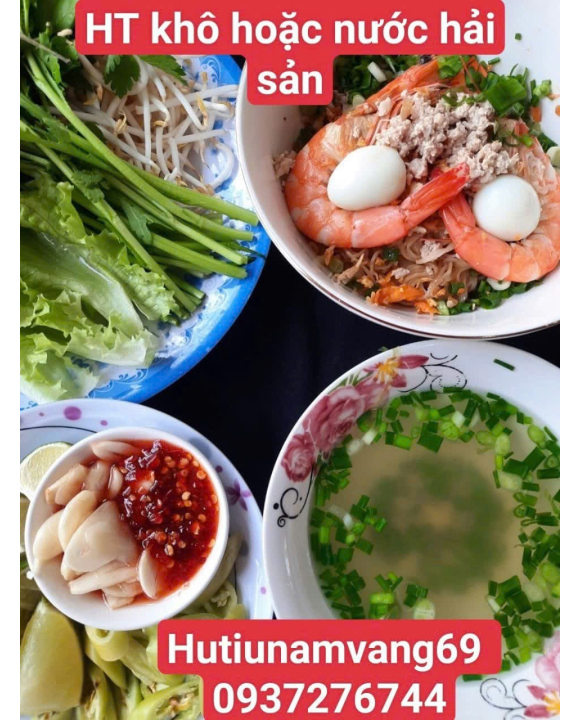 Hủ tiếu khô hoặc nước - hải sản