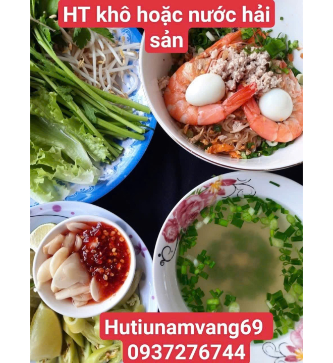 Hủ tiếu khô hoặc nước - hải sản